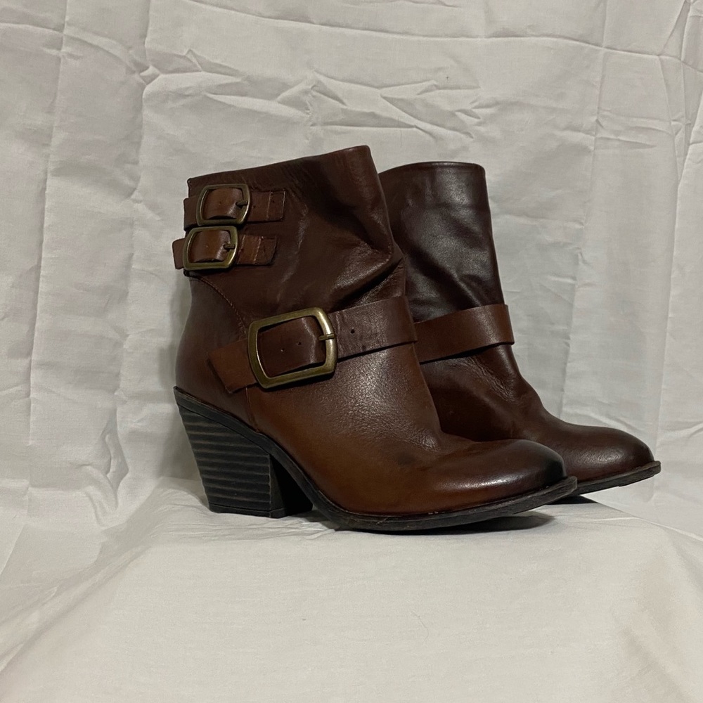 Lucky Brand boots size 8.5